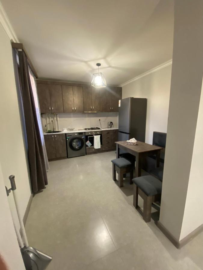 3 Cosy Apartment Near Airport Evn Jerevan Eksteriør billede
